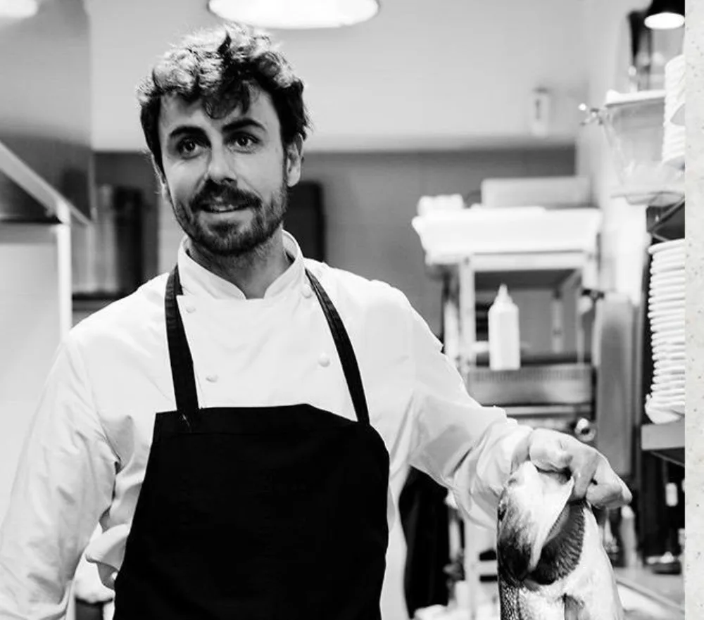 Chef Tomàs Mateu of Ébano in the kitchen