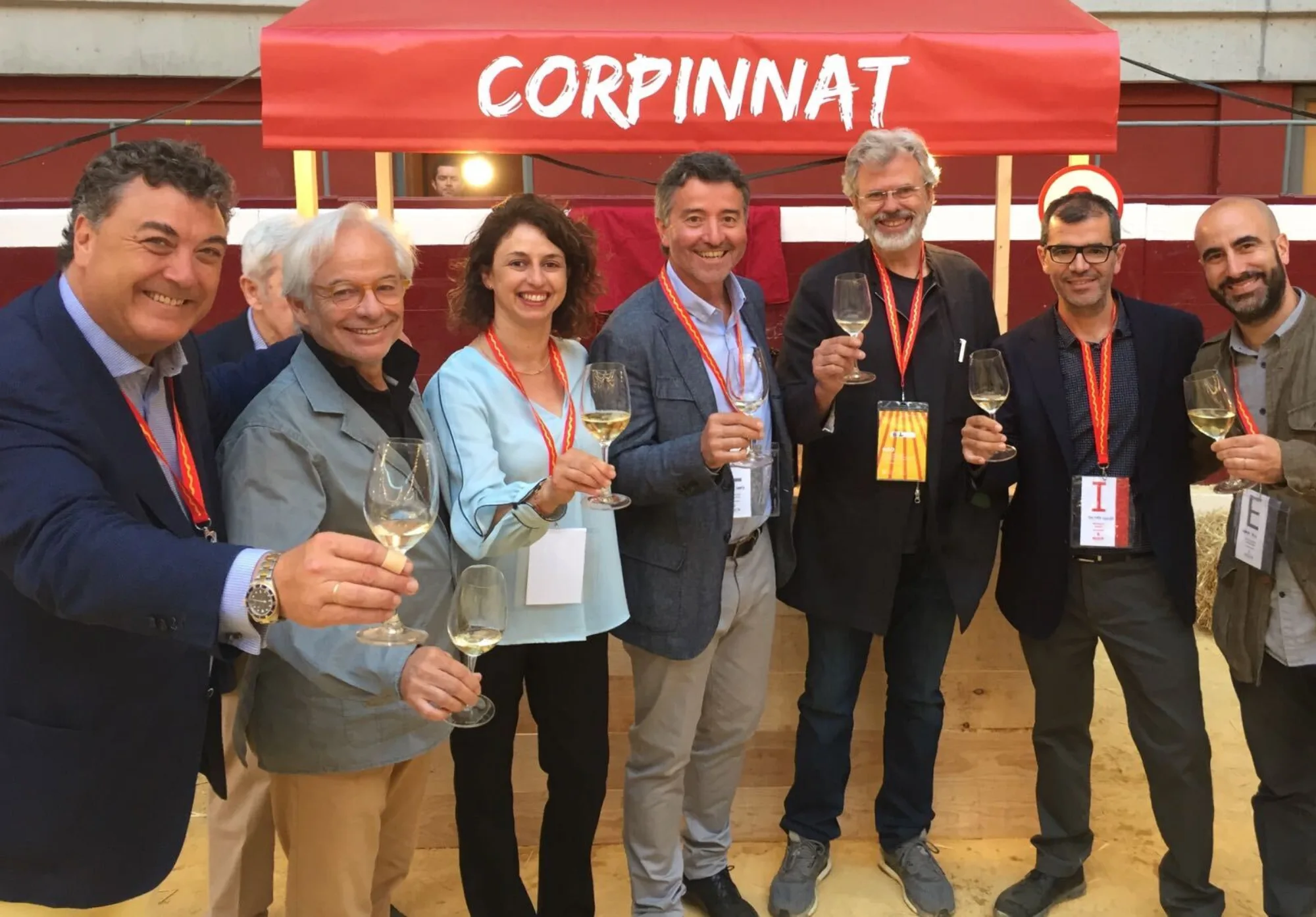 Corpinnat representatives toasting with the Masters of Wine in Logroño