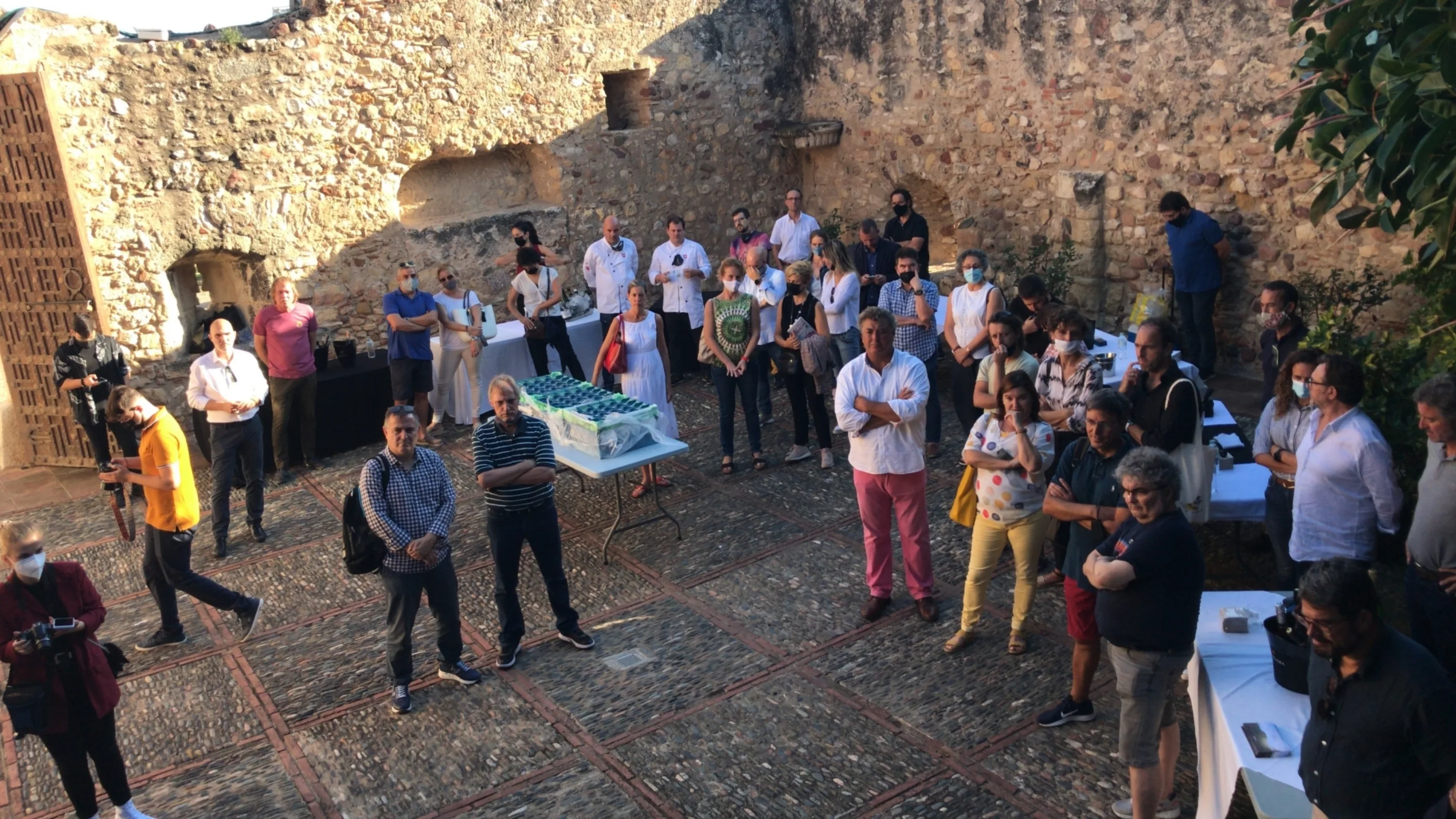 Sumilleres en una ruta de cata de corpinnats