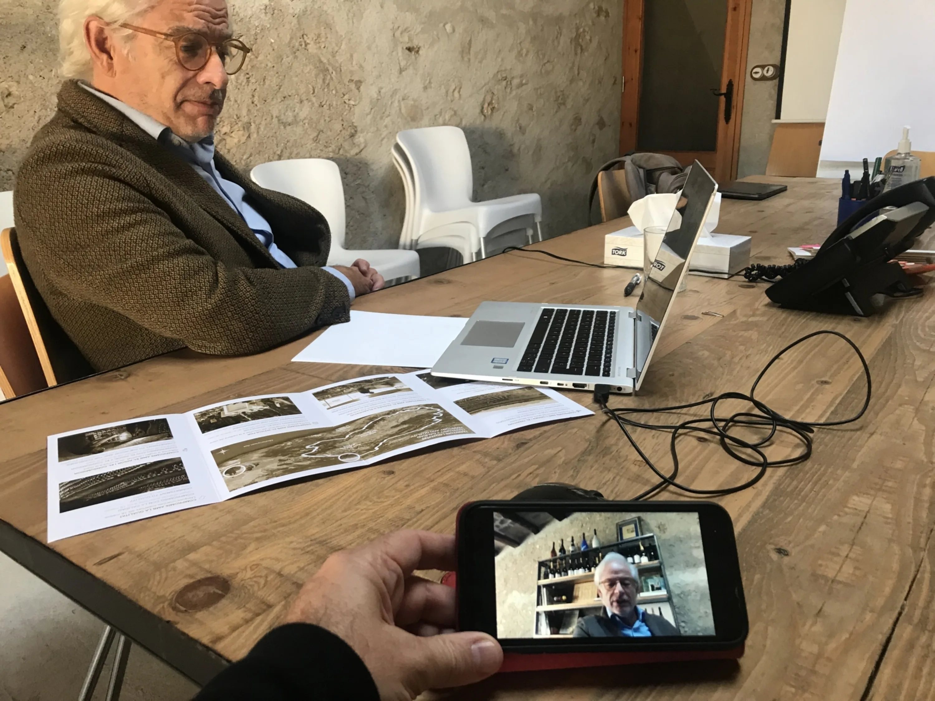 Corpinnat presenting at the Glassberries Design Awards by video call