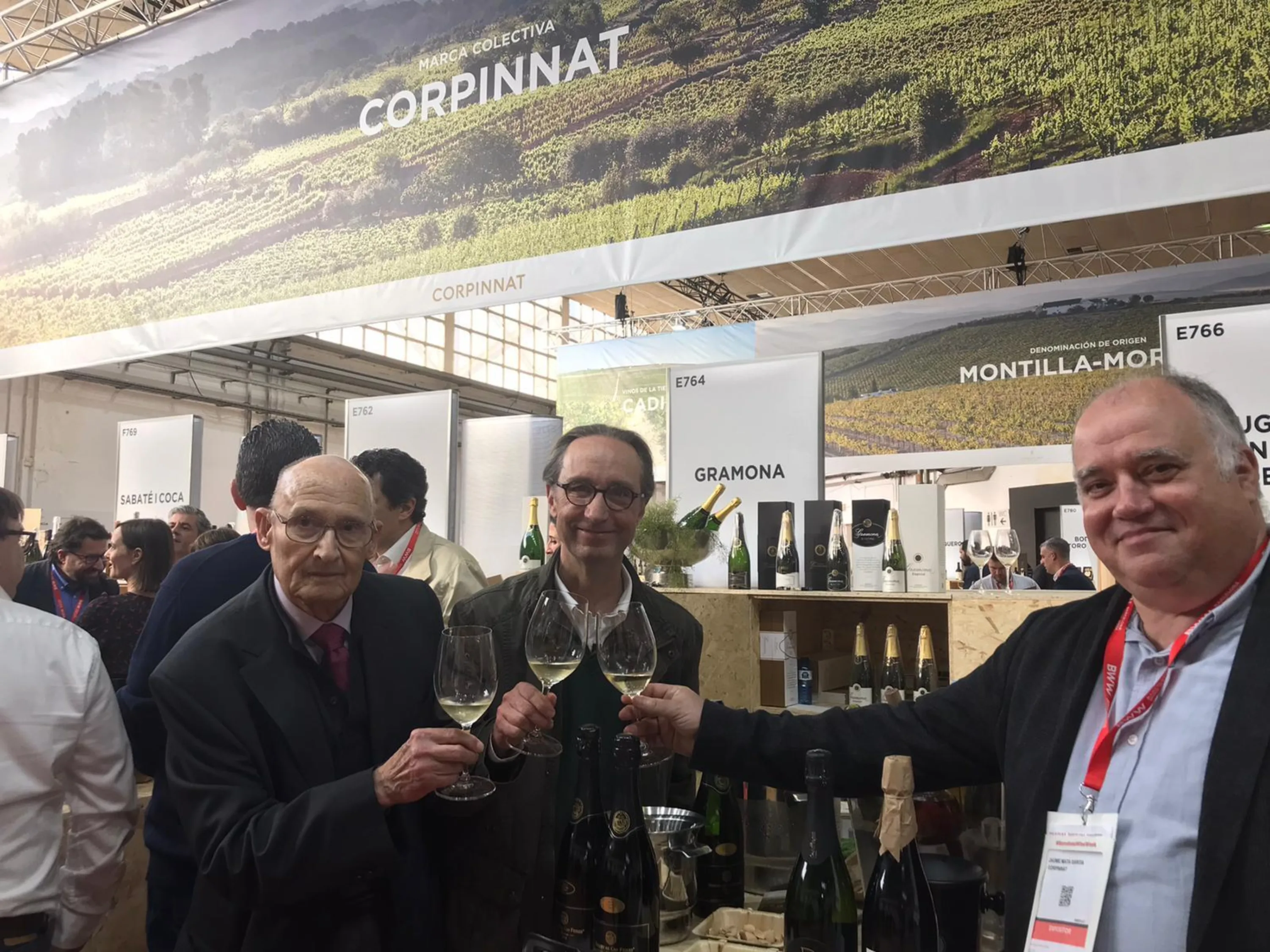 Corpinnat tasting at the Barcelona Wine Week stand